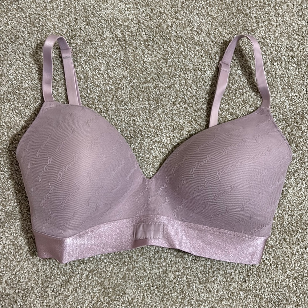 PINK wear everywhere lightly lined bra